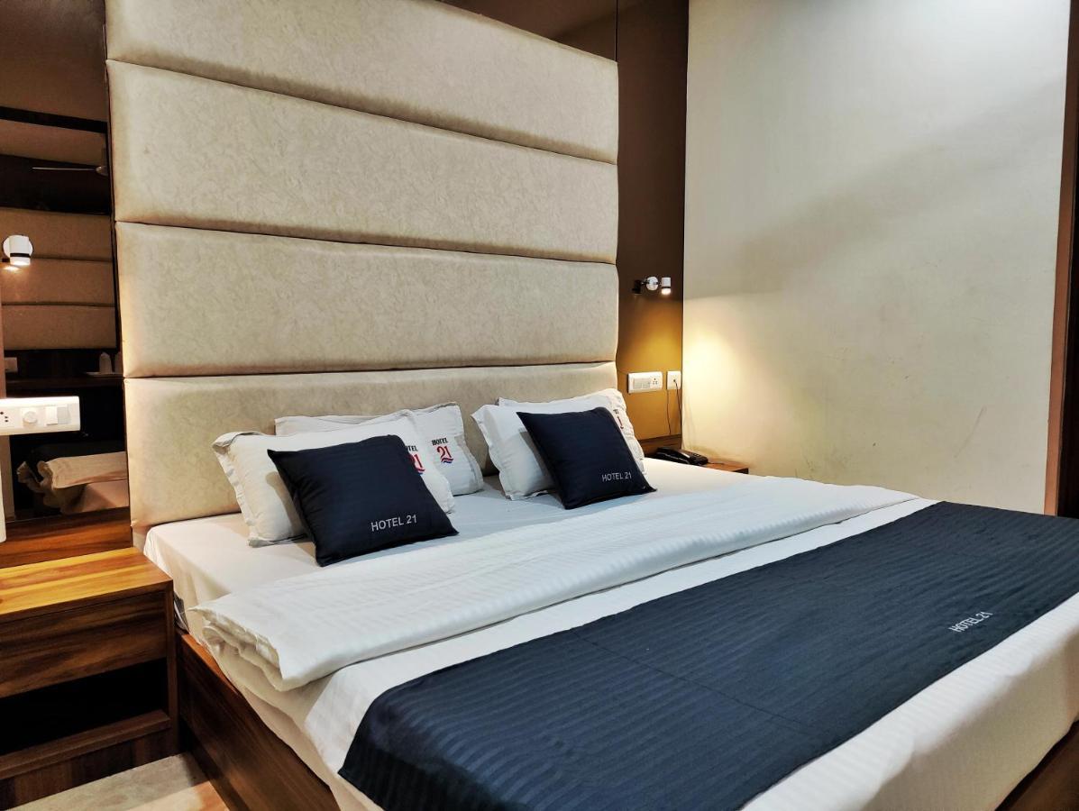 21 Next To Chd Railway Station Hotel Chandigarh